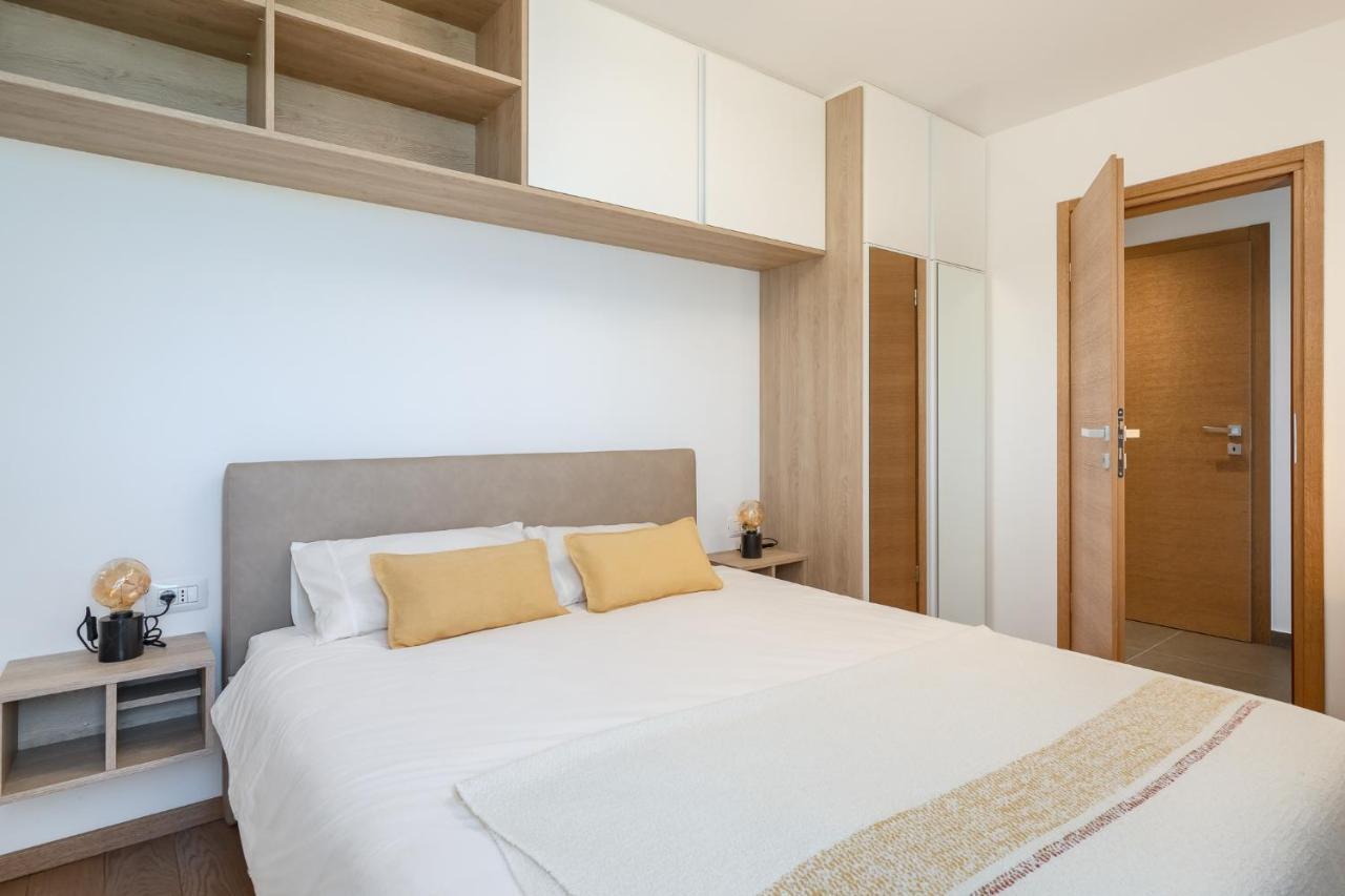 Royal Hilltop Residence Labin  Esterno foto